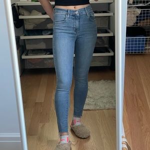 Levi’s light wash 720 high rise super skinny jeans